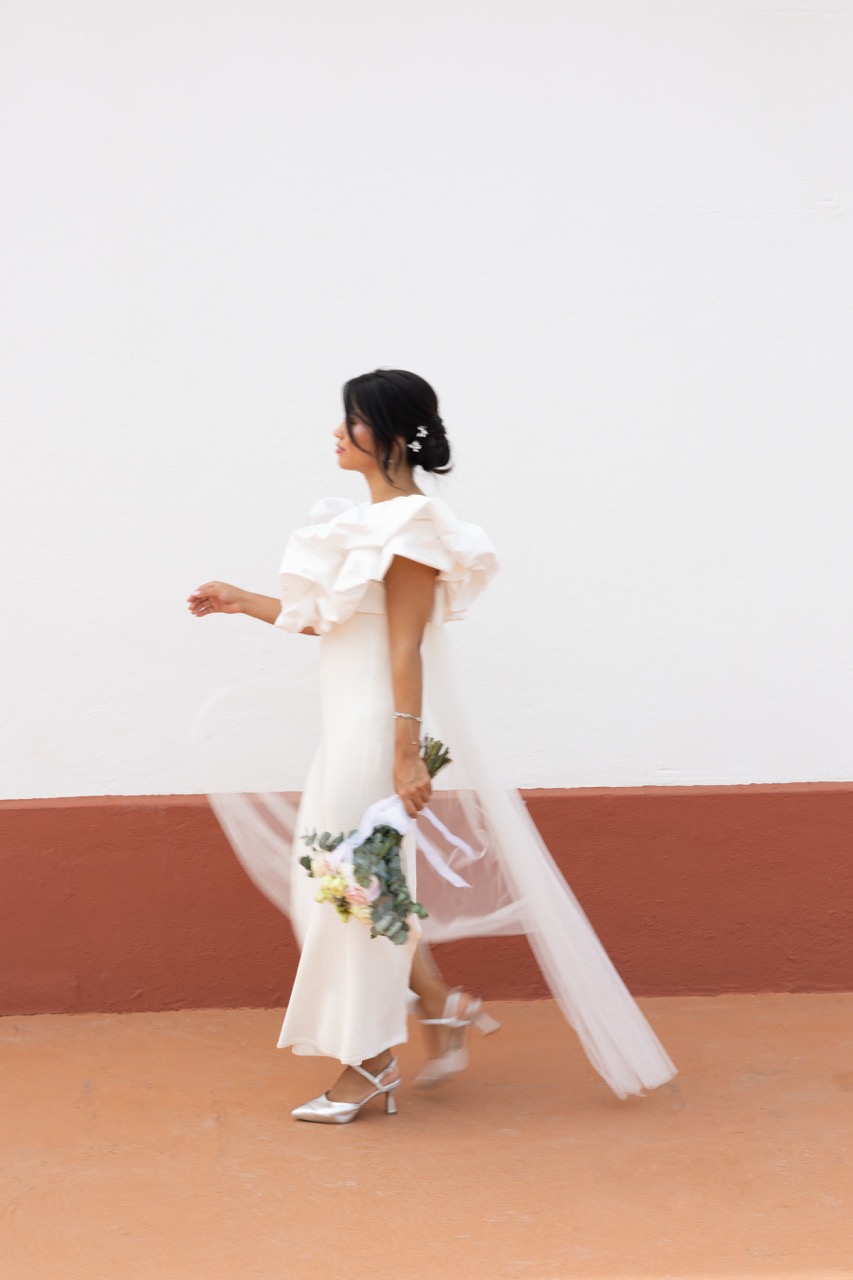 Editorial-style wedding shoot at sunset by SusPons in Menorca

