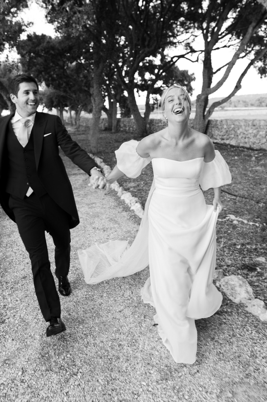 Menorca wedding photographer capturing honest and emotional moments